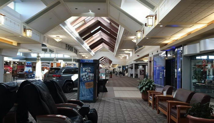 The Lakes Mall - Photo From Mall Website (newer photo)